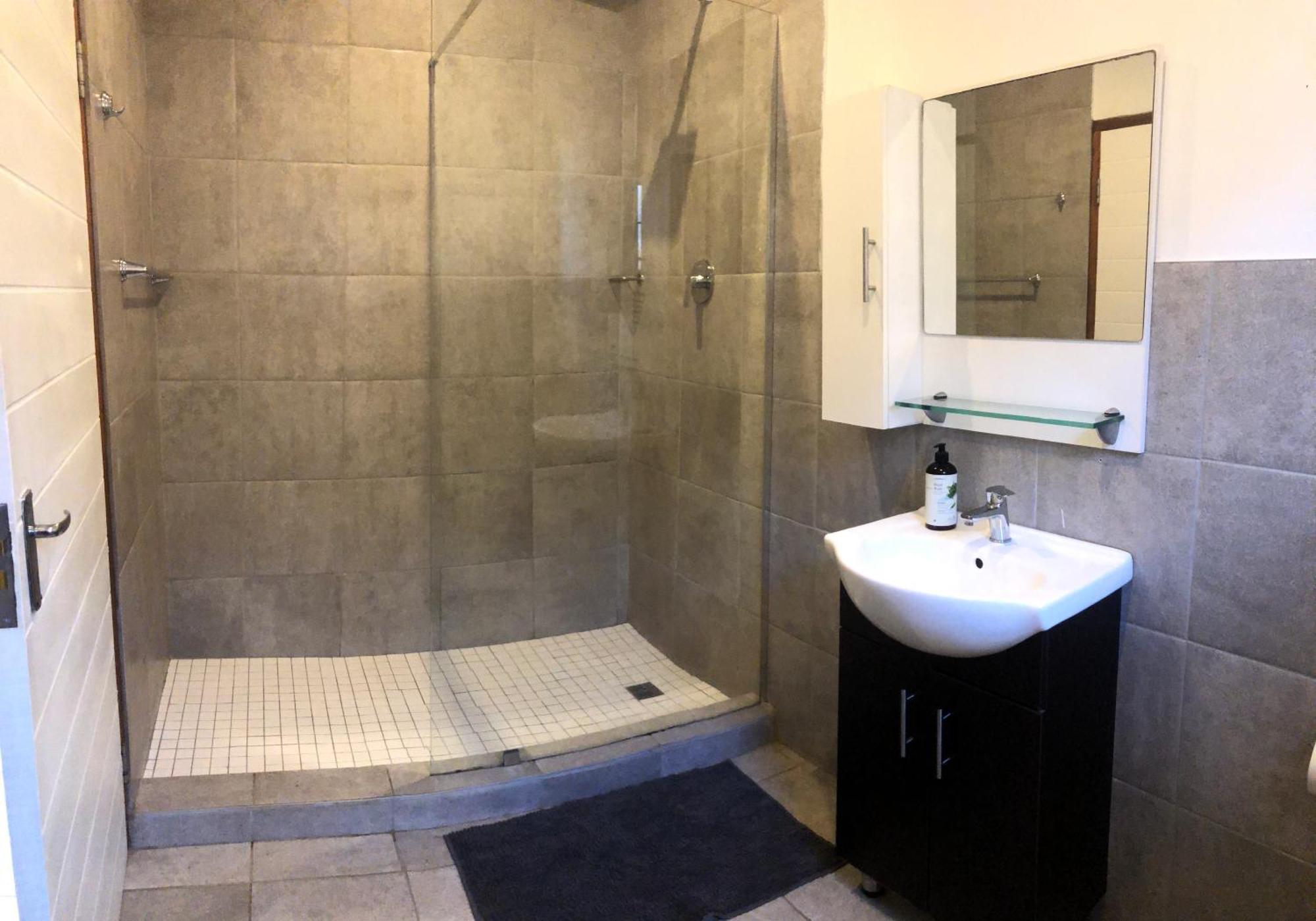 Danville Forest Guest House & Apartments 다반 외부 사진