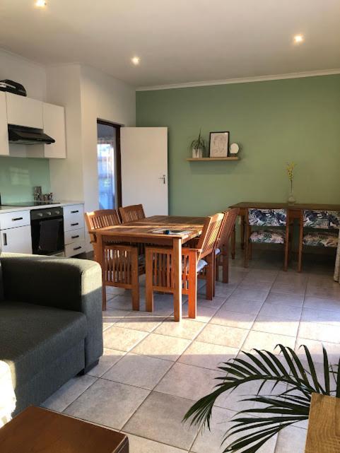 Danville Forest Guest House & Apartments 다반 외부 사진